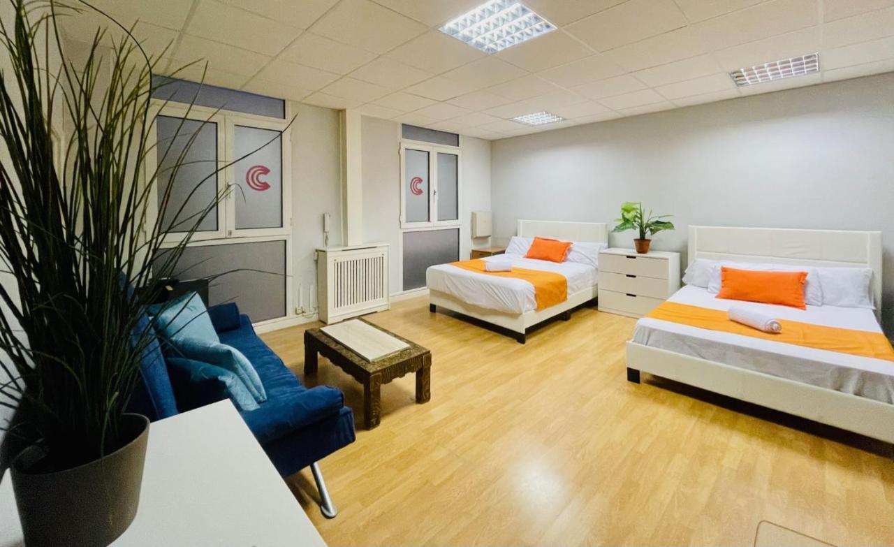Punta Me Beautiful Apartments In Madrid Downtown Exterior foto